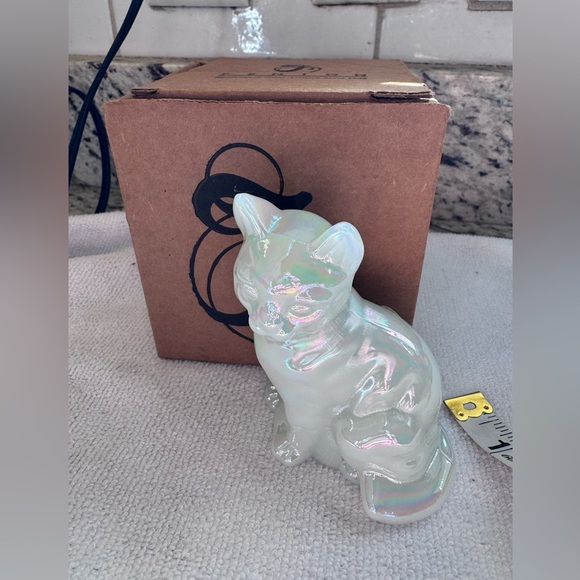 Fenton Other - NIB Fenton Glass Cat